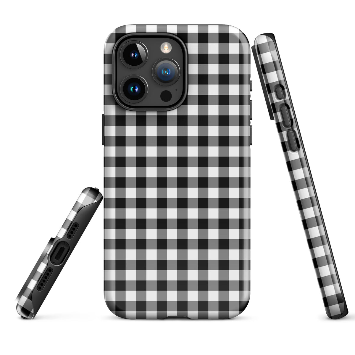 Phone Case with black and white gingham pattern for iPhone, combining charming style and protection in an elegant accessory.
